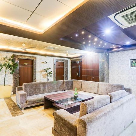 Townhouse Sakura Hotel Lucknow Buitenkant foto